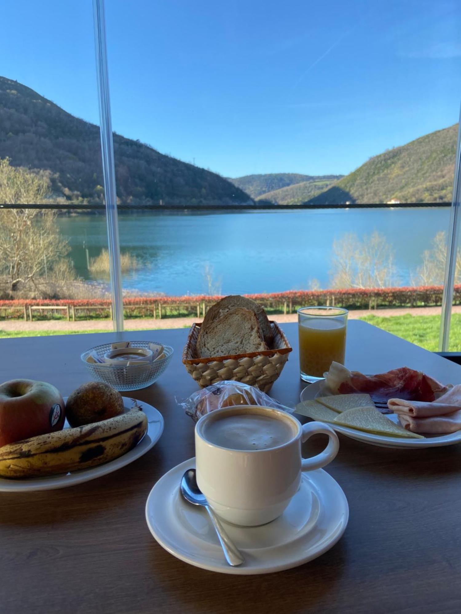Hostal Etxeberri Eugi Bagian luar foto