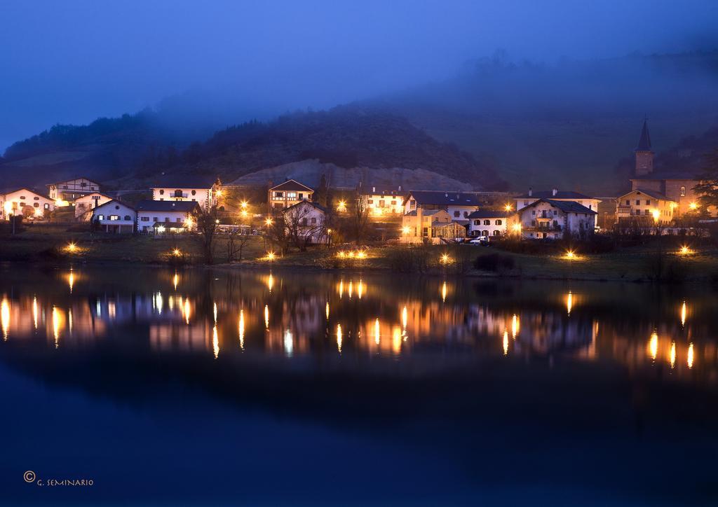 Hostal Etxeberri Eugi Bagian luar foto